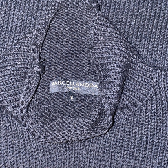 NWOT Marcella Moda Cold Shoulder Mock Neck Sweater - Picture 13 of 14